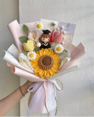 奶油嫣粉毕业花束 Butter & Blush Graduation Bouquet