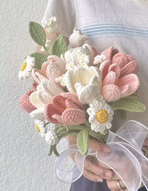 混搭郁金香原型手捧 Tulip Mix Round Bridal Bouquet